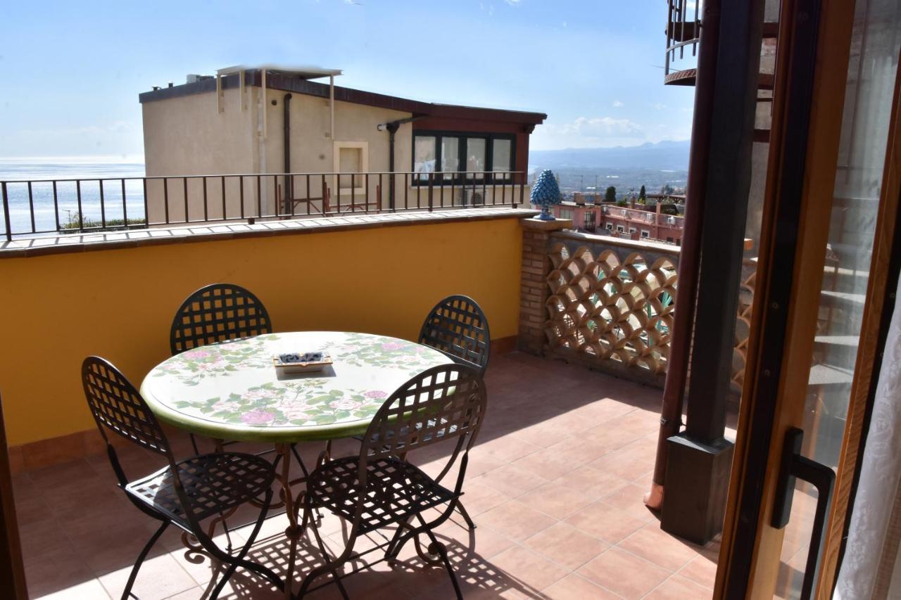 Taormina Al Bacio Apartment Dış mekan fotoğraf