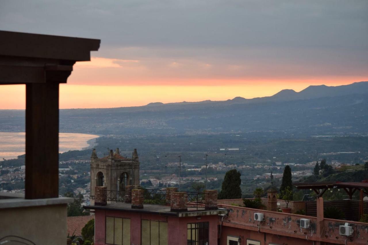 Taormina Al Bacio Apartment Dış mekan fotoğraf